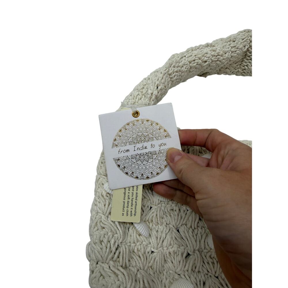 NEW Shell Woven Hand Bag - Picture 3 of 5